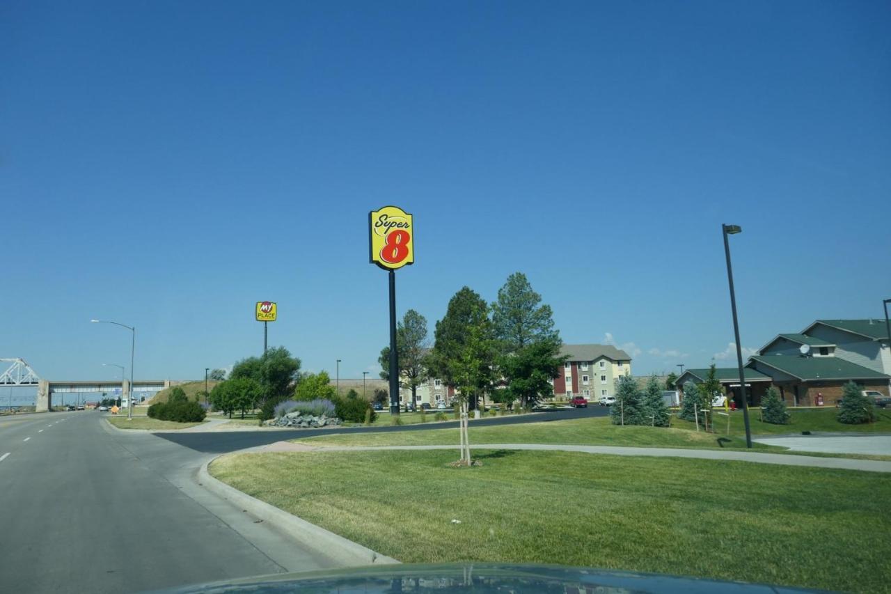 Hotel Super 8 By Wyndham Cheyenne Wy Exterior foto